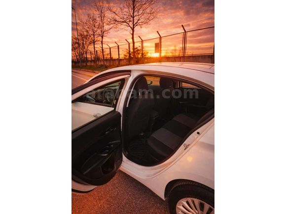 Sahibinden Fiat Egea 1.3 Multijet Easy 2023 Model İstanbul ACİLİYETİ OLDUĞU İÇİN BU FİYAT
