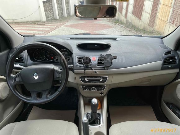 2011 MODEL TAVAN BAGAJ ORJİNAL MASRAFSIZ BAKIMLI MEGANE