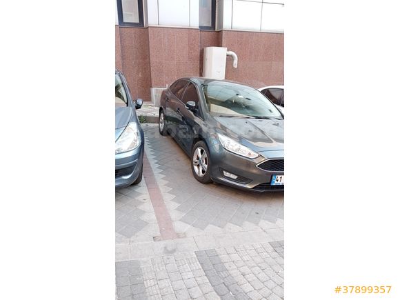 Sahibinden Ford Focus 1.6 TDCi Style 2015 Model Kocaeli 103.000 km Gri