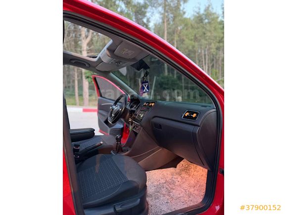 2015 MODEL CAM TAVAN POLO 