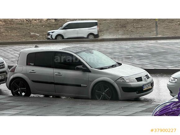 Sahibinden Renault Megane 1.5 dCi Dynamique 2004 Model 