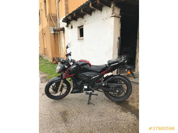 TVS APACHE RTR 200 2024