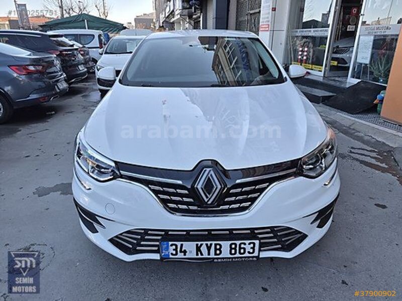 Galeriden Renault Megane 1.3 TCe Touch 2024 Model İstanbul 33.400 km Beyaz