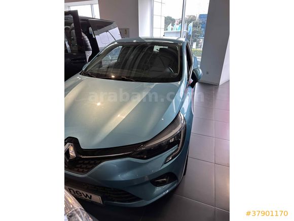 Sahibinden Renault Clio 1.3 TCe Icon 2020 Model  60.300 km Mavi (metalik)