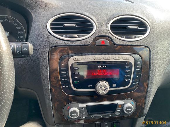 Akademisyenden Ford Focus 1.6 Ghia 2008 Model