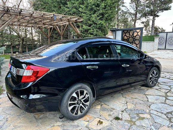 Sahibinden Honda Civic 1.6 i-VTEC ECO Elegance 2015 Model