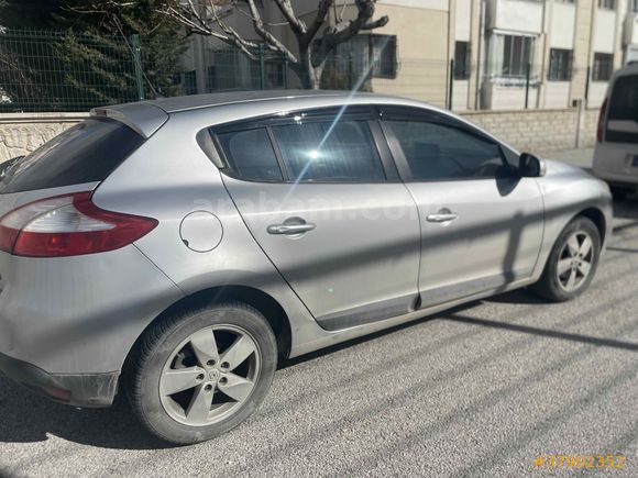 Sahibinden Renault Megane 1.5 dCi Expression 2011 Model 