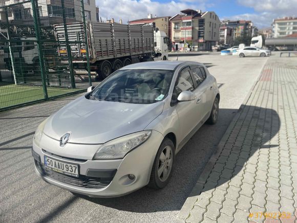 Sahibinden Renault Megane 1.5 dCi Expression 2011 Model 