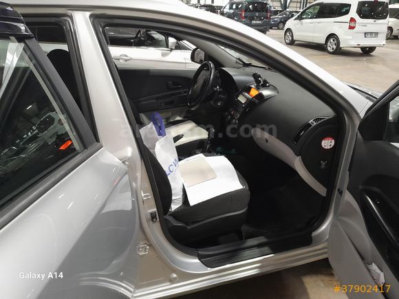 Sahibinden Kia Ceed 1.6 CRDi Cool SW 2009 Model