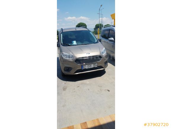 Sahibinden Ford Tourneo Courier 1.5 TDCi Titanium Plus 2018 Model