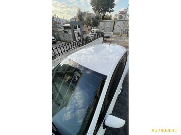 Sahibinden Renault Clio 1.2 Joy 2013 Model  2014 trafiğe çıkışlı,
165.000 km Beyaz