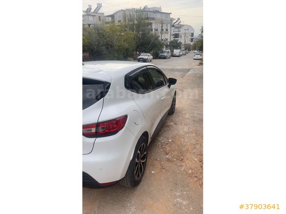Sahibinden Renault Clio 1.2 Joy 2013 Model  2014 trafiğe çıkışlı,
165.000 km Beyaz