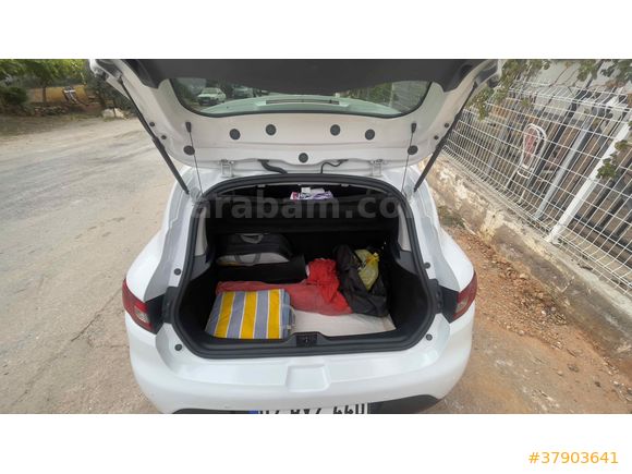 Sahibinden Renault Clio 1.2 Joy 2013 Model  2014 trafiğe çıkışlı,
165.000 km Beyaz