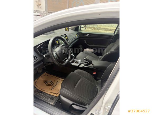 Sahibinden Renault Megane 1.5 Blue DCI Touch 2020 Model   