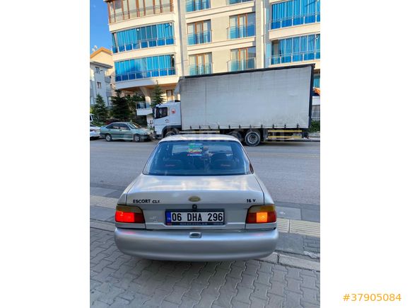Sahibinden Ford Escort 1.6 CLX 1997 Model 