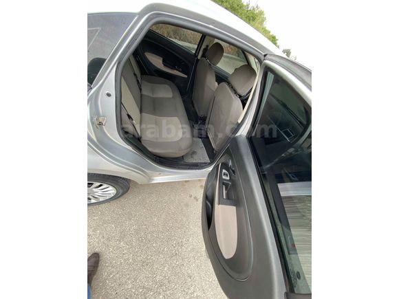2.Sahibinden Fiat Linea 1.3 Multijet Active Plus 2011 Model 