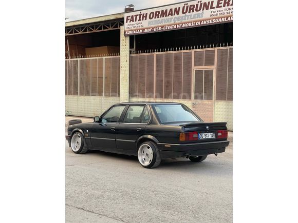 Sahibinden BMW  3.18 is 1990 Model 