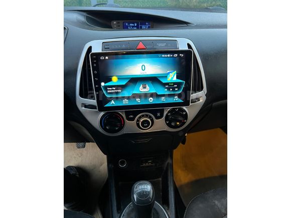 Sahibinden Hyundai i20 1.4 CRDi Jump 2013 Model  300.000 km Beyaz