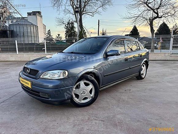 AVŞAR OTOMOTİV DEN TR DE TEK MÜKEMMEL TEMİZLİKTE OPEL ASTRA CD