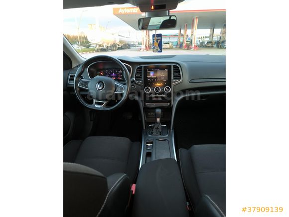 Sahibinden Renault Megane 1.3 TCe Touch 2023 Model