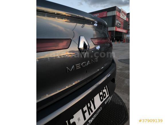 Sahibinden Renault Megane 1.3 TCe Touch 2023 Model