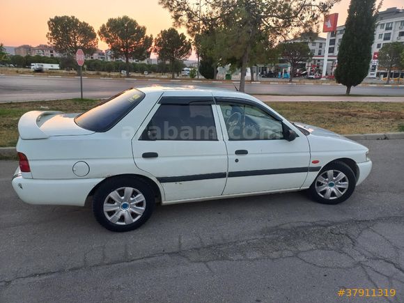 Sahibinden Ford Escort 1.6 CLX 1996 Model