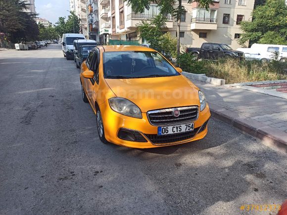 Değişensiz tertemiz araç üste nakit  alacağım araç ile takas olur