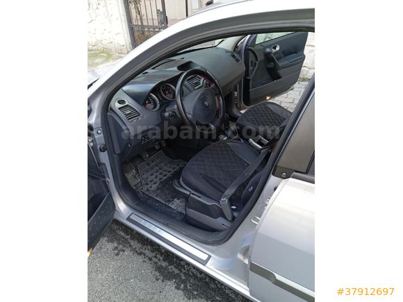 Sahibinden Renault Megane 1.6 Dynamique 2004 Model