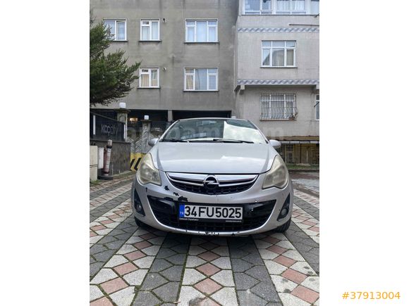 Opel Corsa 1.3 CDTI Essentia 2013 trafiğe çıkışlı 