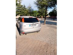 Sahibinden Ford Focus 1.6 Ghia 2000 Model son fıyat pazarlıksız