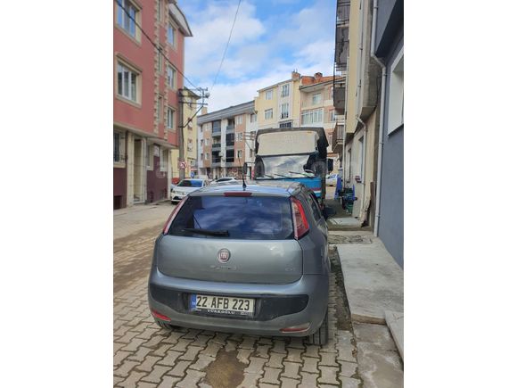 SON 7 GÜN 2011 Punto EVO 148bin km