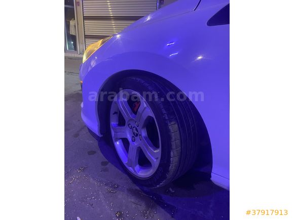 Peugeot 308 1.6 HDi Active 2013 Model