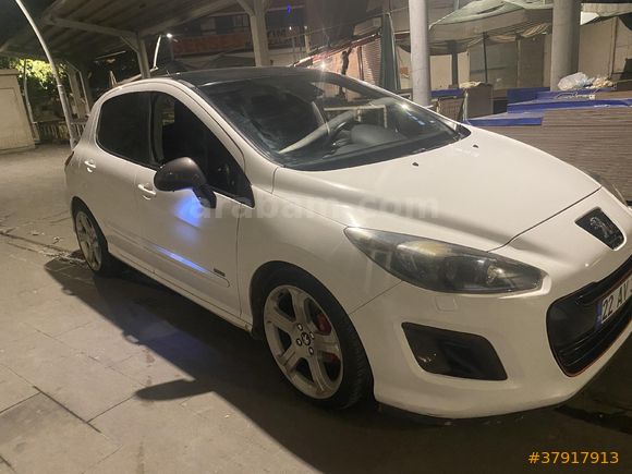 Peugeot 308 1.6 HDi Active 2013 Model