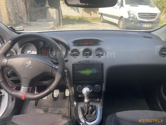 Peugeot 308 1.6 HDi Active 2013 Model