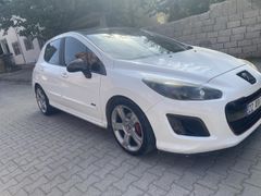 Peugeot 308 1.6 HDi Active 2013 Model
