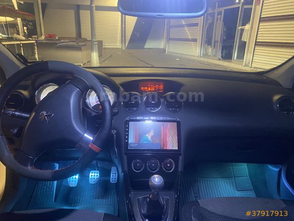 Peugeot 308 1.6 HDi Active 2013 Model