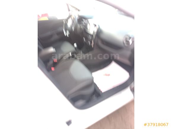 Galeriden Renault Clio 0.9 TCe Icon 2015 Model Yalova 112.000 km Beyaz