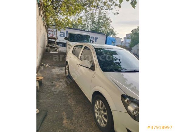 Kazasız düşük KM Temiz aile aracı