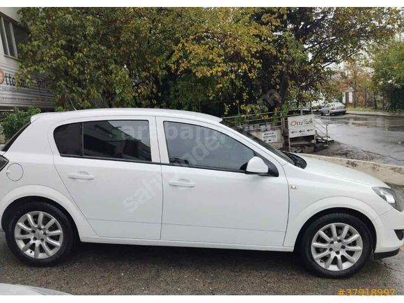 Kazasız düşük KM Temiz aile aracı