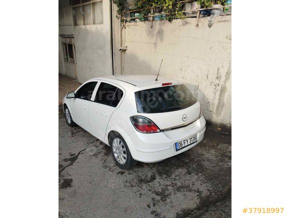 Kazasız düşük KM Temiz aile aracı