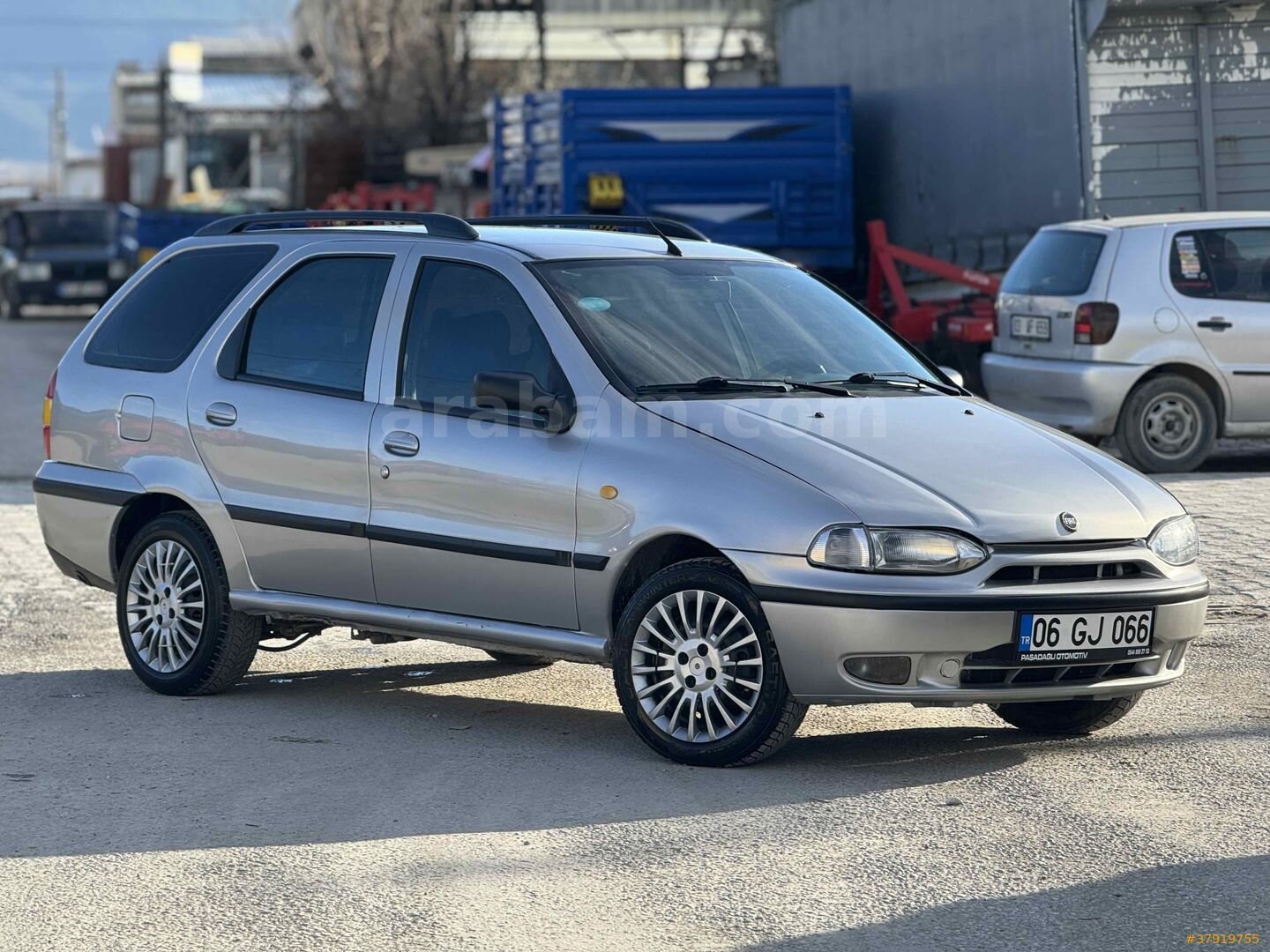 Galeriden Fiat Palio 1.6 HL Weekend 1999 Model Afyonkarahisar 259.000 km Gri (Gümüş) 7