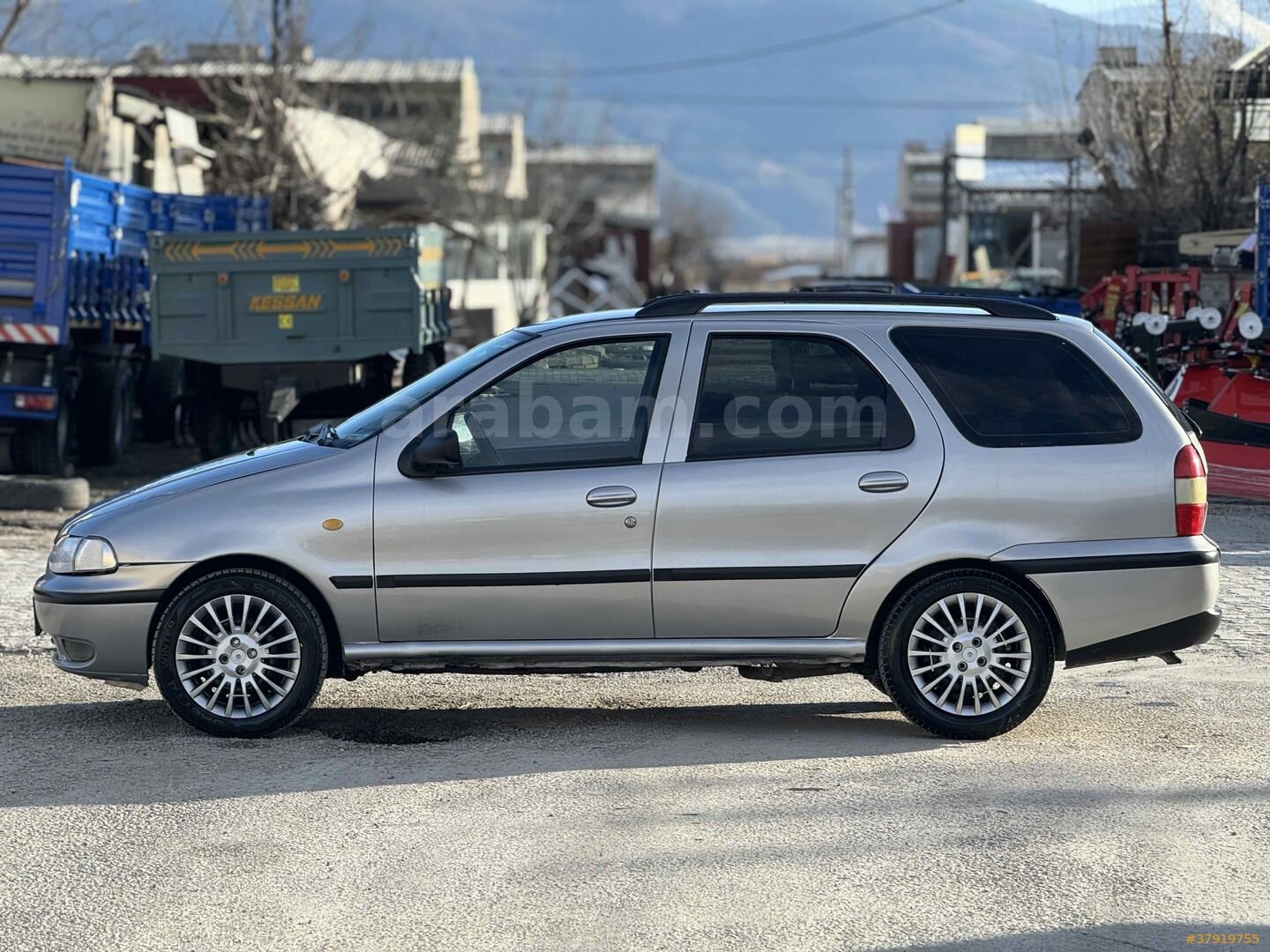 Galeriden Fiat Palio 1.6 HL Weekend 1999 Model Afyonkarahisar 259.000 km Gri (Gümüş) 2