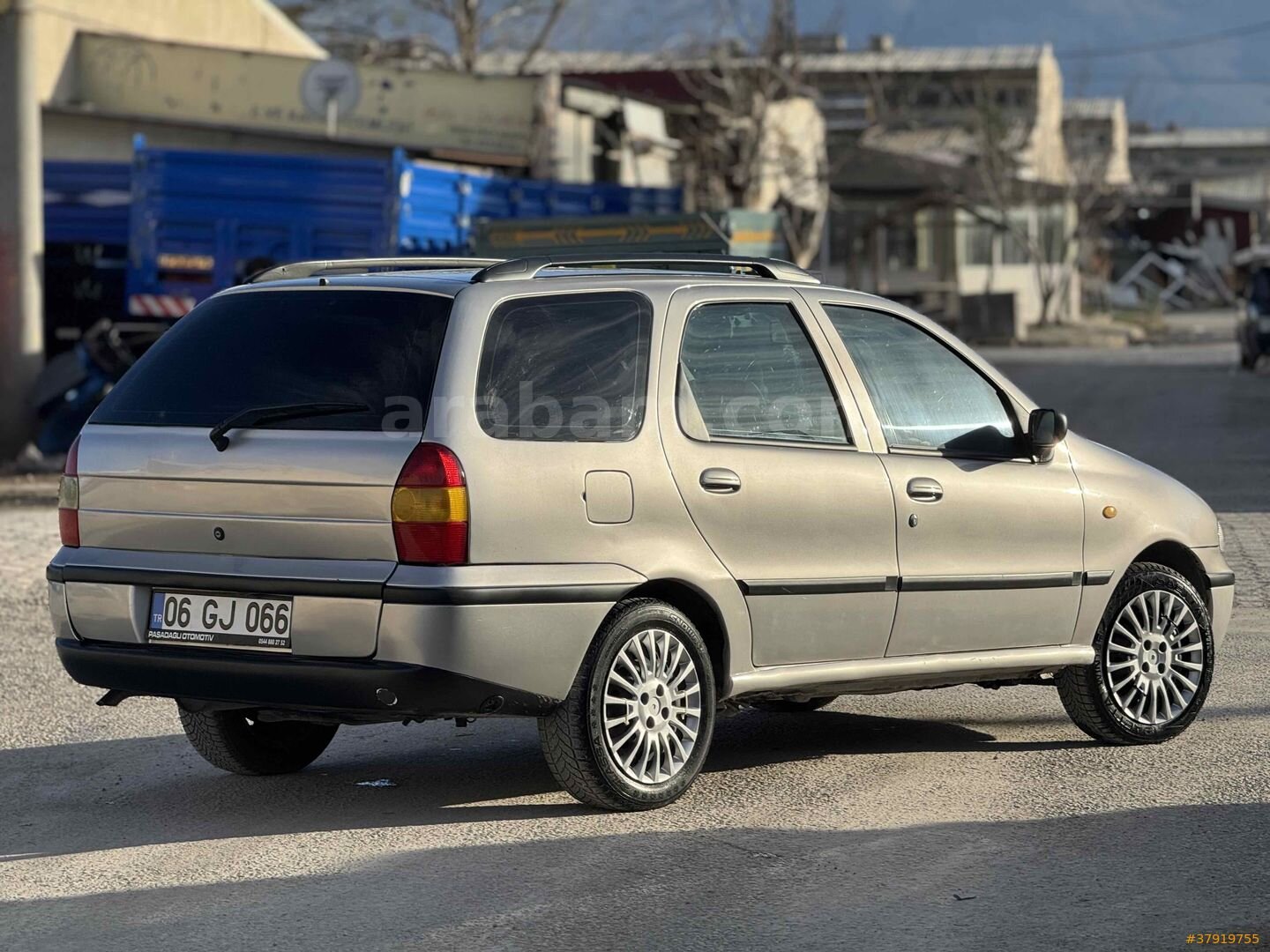 Galeriden Fiat Palio 1.6 HL Weekend 1999 Model Afyonkarahisar 259.000 km Gri (Gümüş) 5