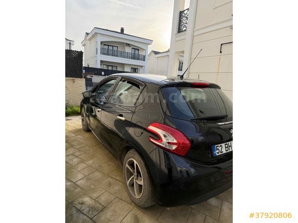 Sahibinden Peugeot 208   TERTEMİZ 