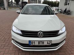 POLİS MEMURUNDAN  TEMİZ JETTA 