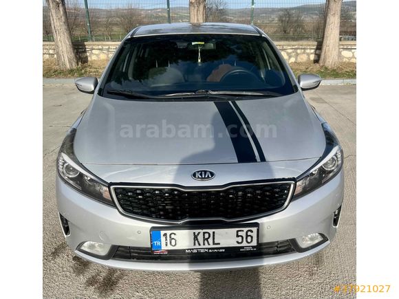 Sahibinden Kia Cerato 1.6 CRDi Concept Plus 2017 Model  200.000 km Gri