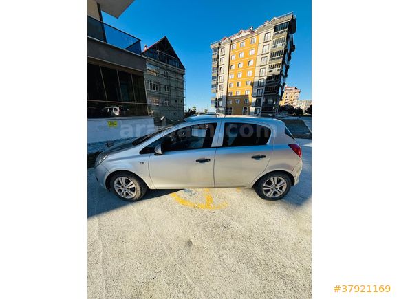 MEMURDAN DOSTA GİDEN OPEL CORSA