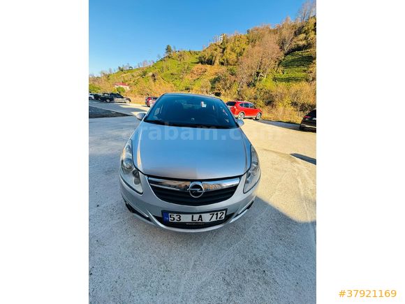 MEMURDAN DOSTA GİDEN OPEL CORSA