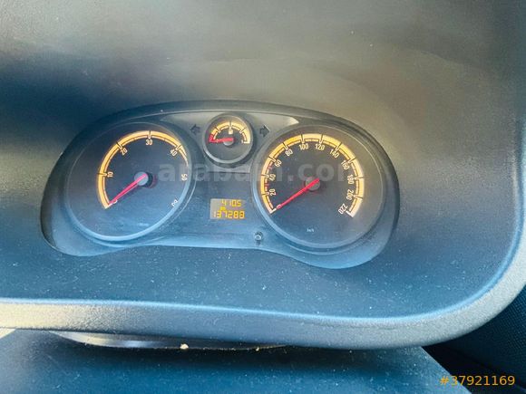 MEMURDAN DOSTA GİDEN OPEL CORSA
