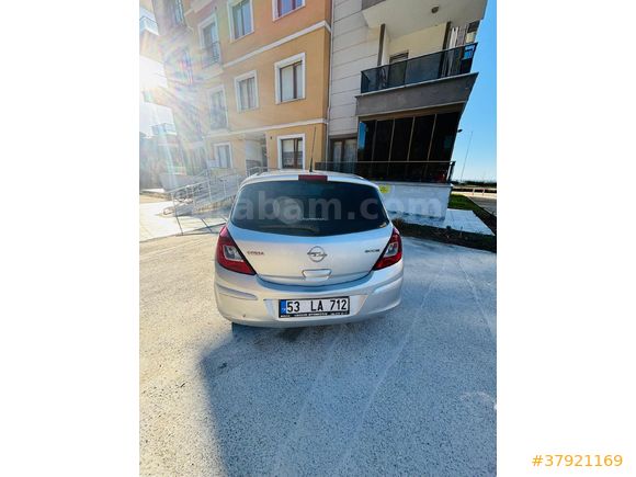 MEMURDAN DOSTA GİDEN OPEL CORSA